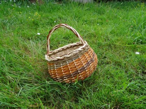 Panier rond galbé en éclisses